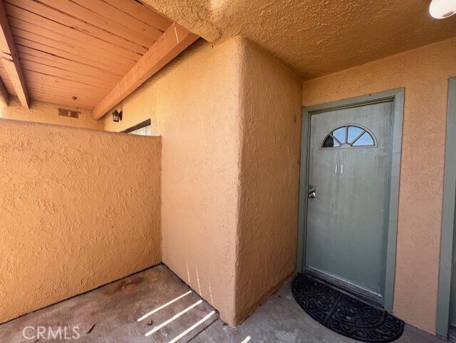 Building Photo - 1440 W Edgehill Rd