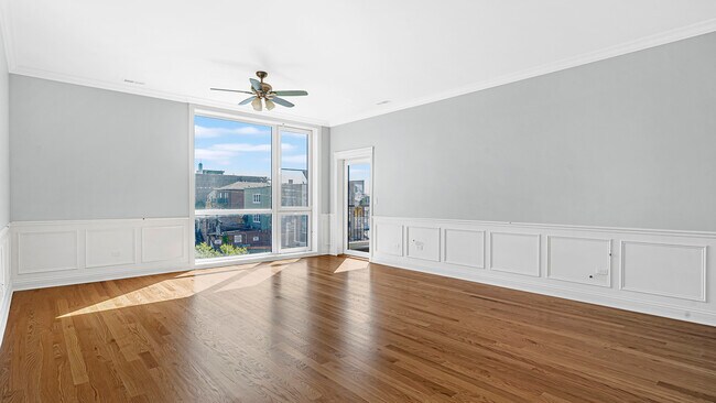 Foto del edificio - 520 N Western Ave