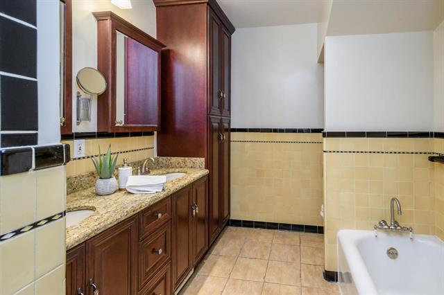 Foto principal - 1111 Laguna Ave