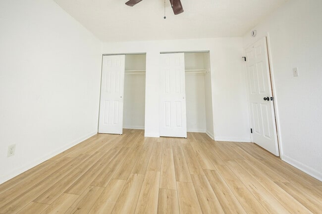 Building Photo - Quitman Grove Apartments