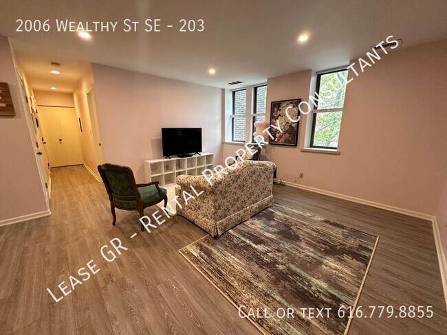 Building Photo - Historic Schoolhouse One Bedroom Condo in ...