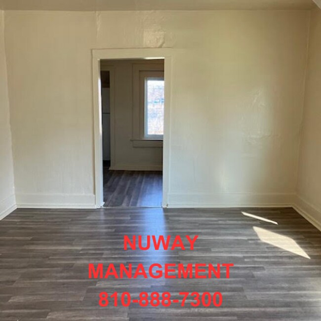 Foto del edificio - 810-888-7300