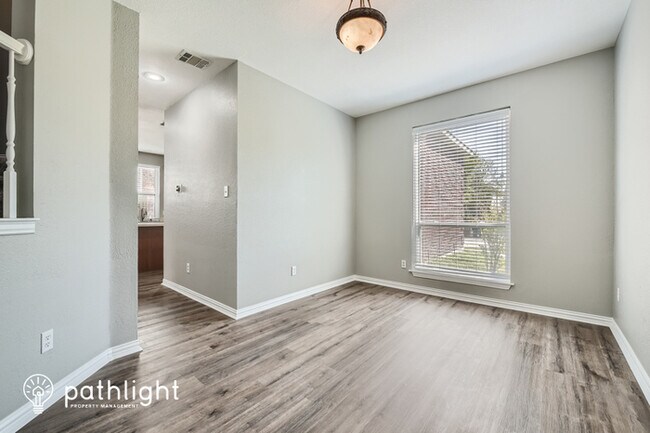Building Photo - 5451 Pecan Creek Circle, Fort Worth, TX, 7...