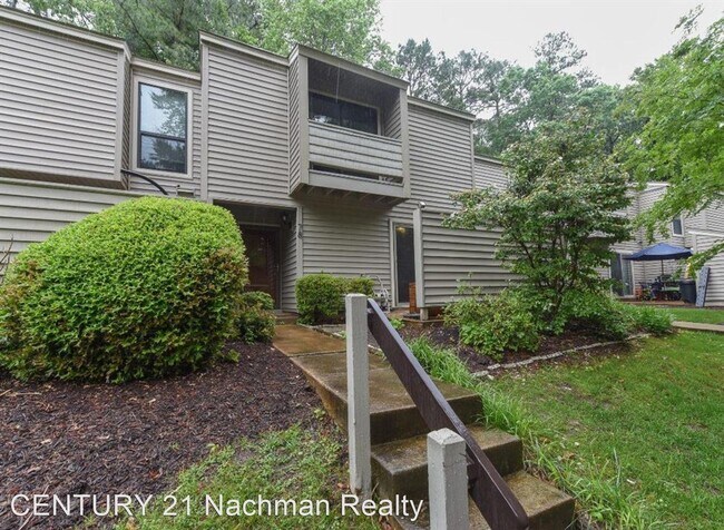 Building Photo - 3 br, 2.5 bath House - 78 Summer East