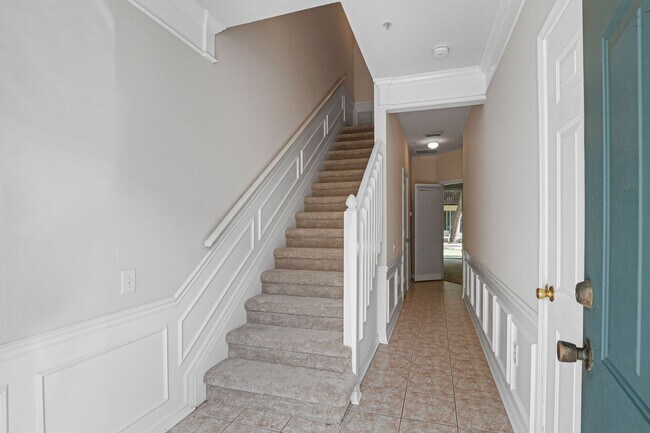 Foto del edificio - 3 Bed 2, Full Bath, 2 Half Bath, 1 Car Garage Townhome near MacDill AFB