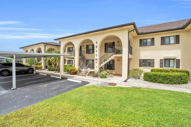 Building Photo - 4640 Chantelle Dr