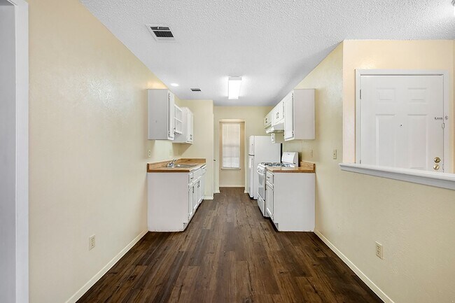 Foto del edificio - 12311 Alderbrook Dr