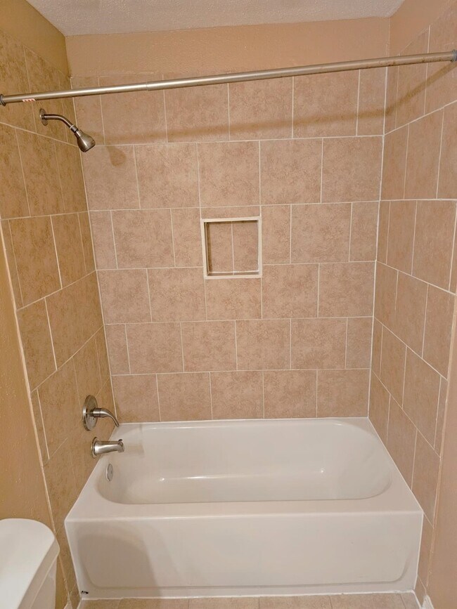 Building Photo - 2327 Shadbury Ct