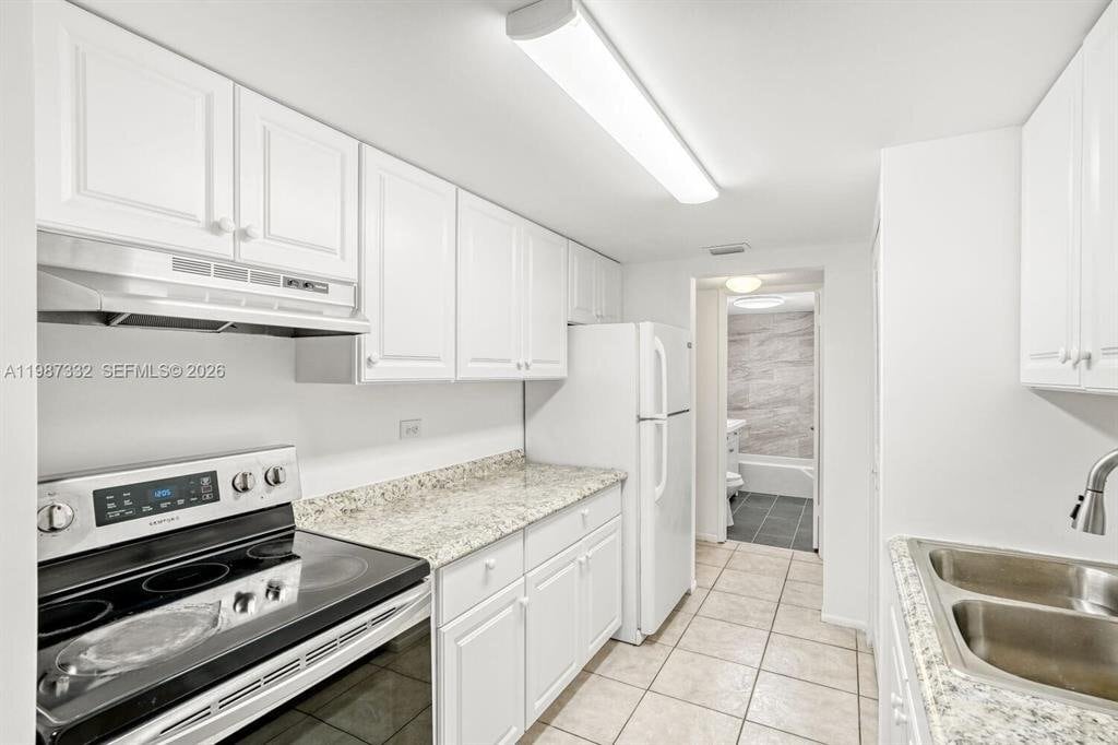 Photo - 3760 Inverrary Dr (Lauderhill, FL)