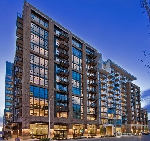 Building Photo - 2911 2nd Ave