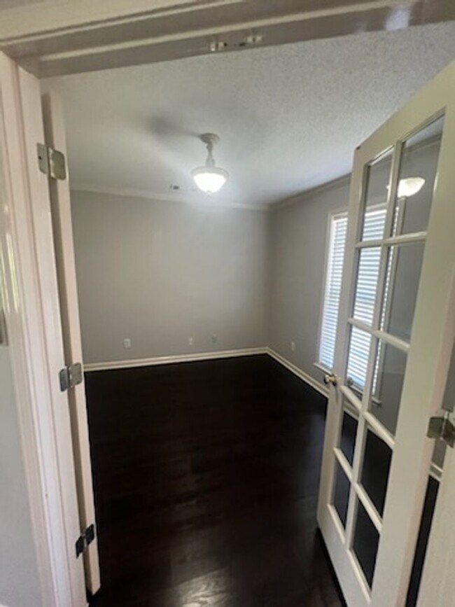 Foto del edificio - Occupied Arlington home available in mid J...