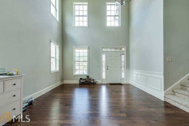 Foto del edificio - 5690 Enfield Way