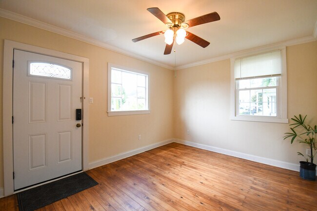 Foto del edificio - 5201 S Liberty St