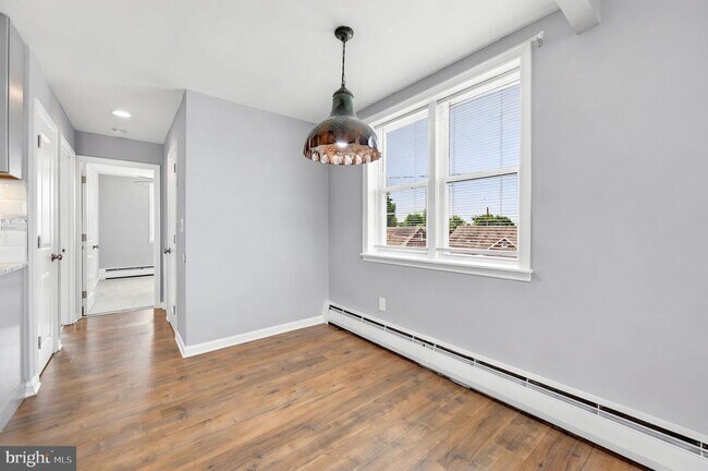 Building Photo - 7947 Ferndale St