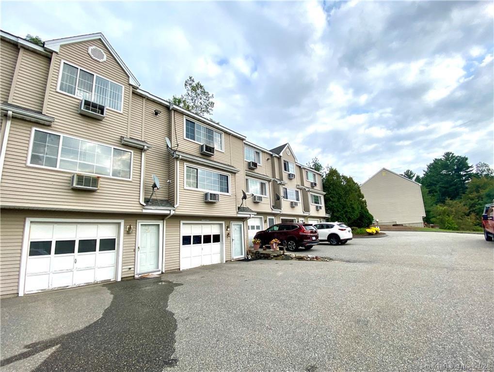 Primary Photo - 505 Harwinton Ave