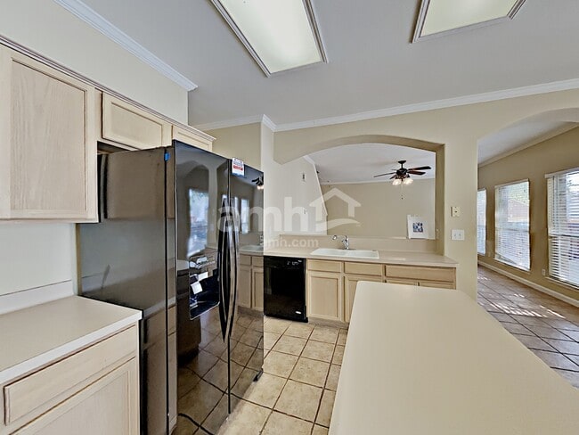 Building Photo - 4103 Chiselhurst