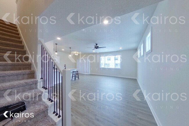 Building Photo - 6933 Holly Ct.