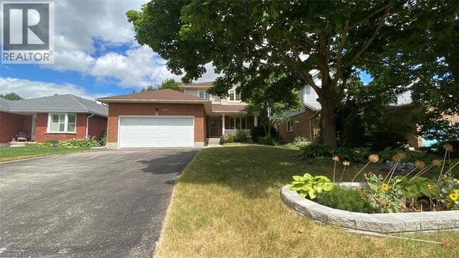 Building Photo - 489 Timbercroft Crescent