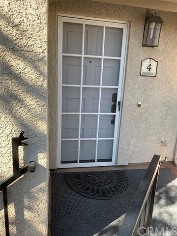 Building Photo - 4 Dogwood