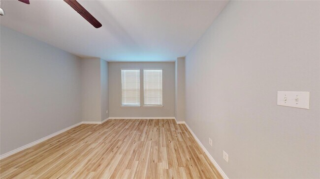 Building Photo - 2033 Juniper Pass Wy