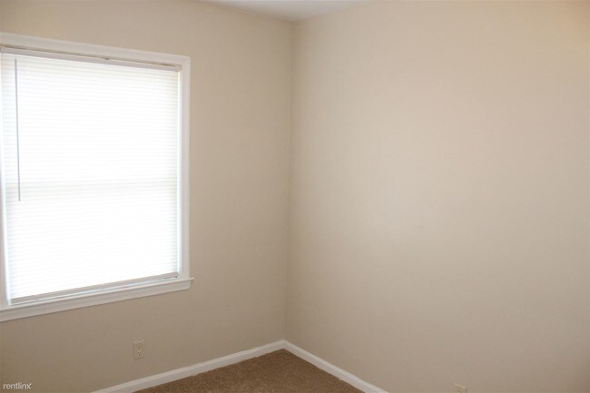 Foto del edificio - 15005 Beech Daly Rd