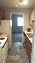 Building Photo - 1542 Diuguid Dr