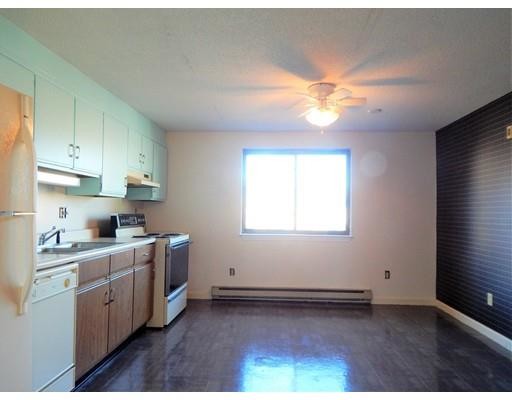 Building Photo - 109 Maple St