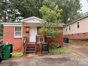 Building Photo - 825 Rodey Ave