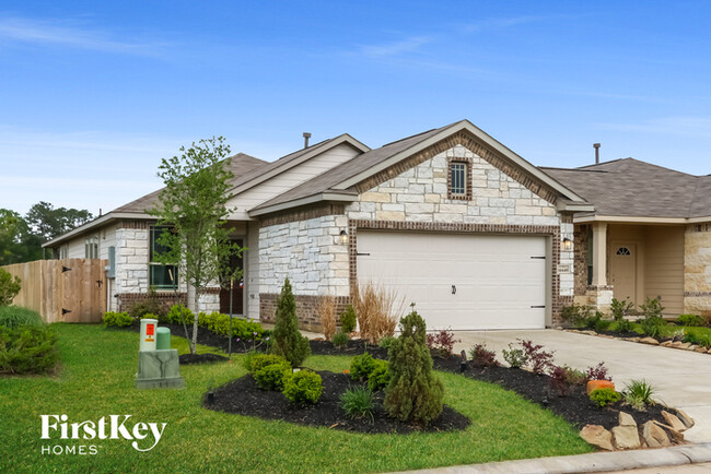 Building Photo - 14449 Sugar Pines Dr
