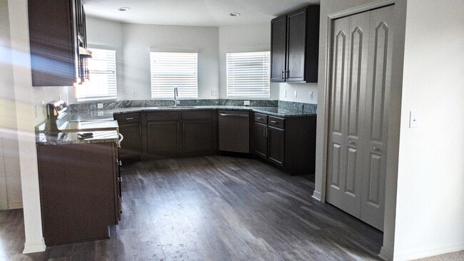 Foto del edificio - 6029 Eagle Pointe Dr