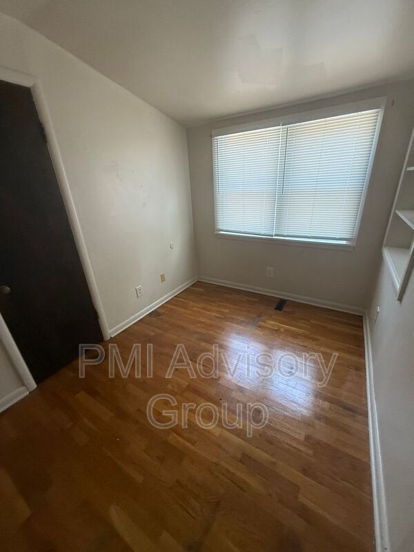 Foto del edificio - 2634 SE Adams St