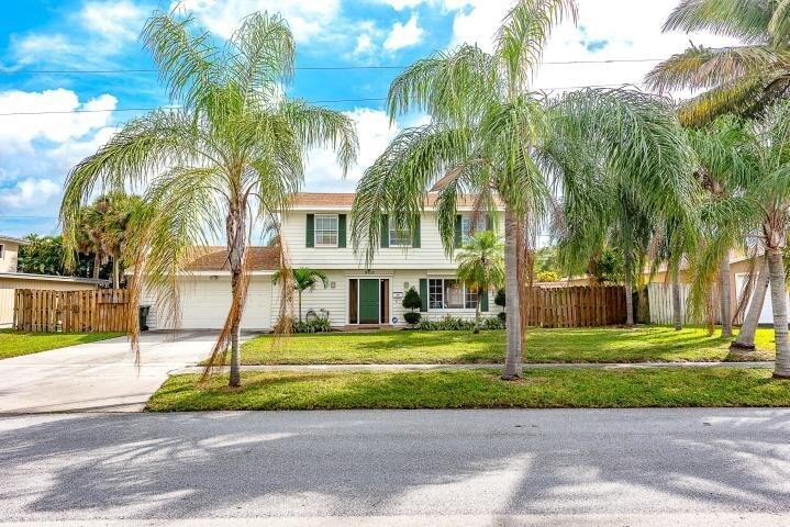 Primary Photo - 900 NW 17th Ave