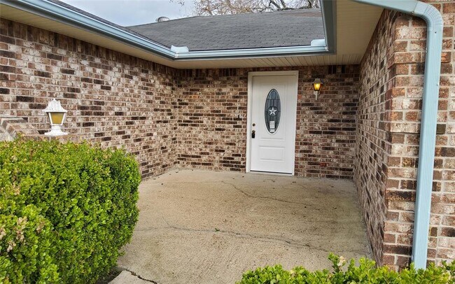 Building Photo - 1131 Woodbridge Ave