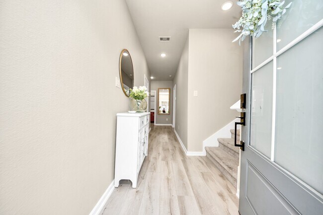 Building Photo - 15850 Black Grouse Dr