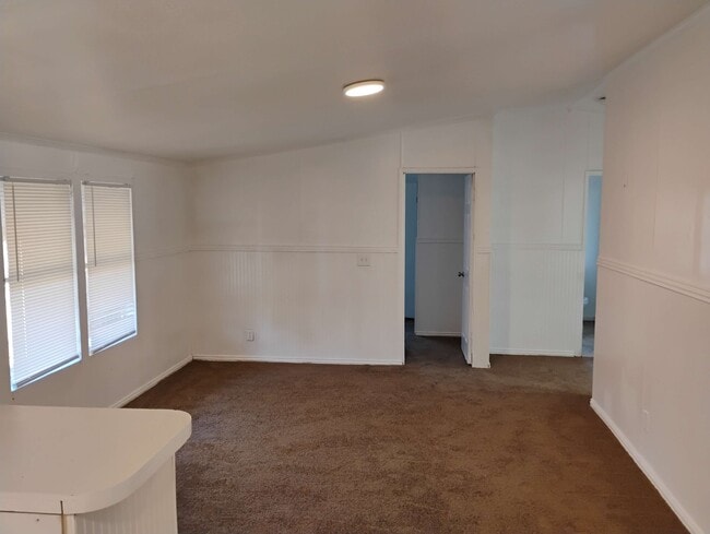 Building Photo - 121 Whiteface Dr