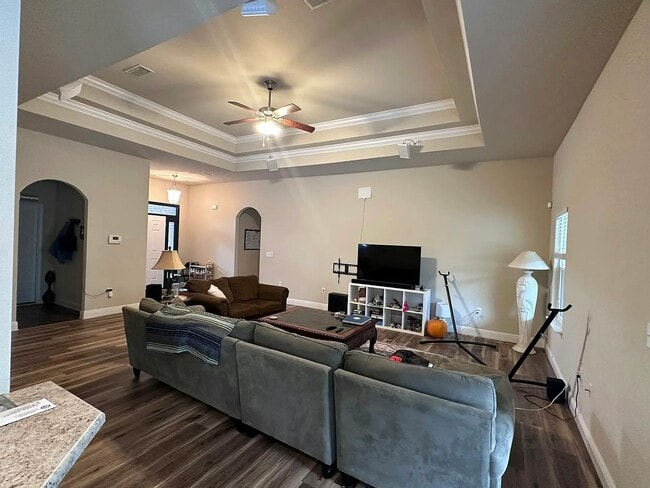 Foto del edificio - 8746 Bradfield Dr