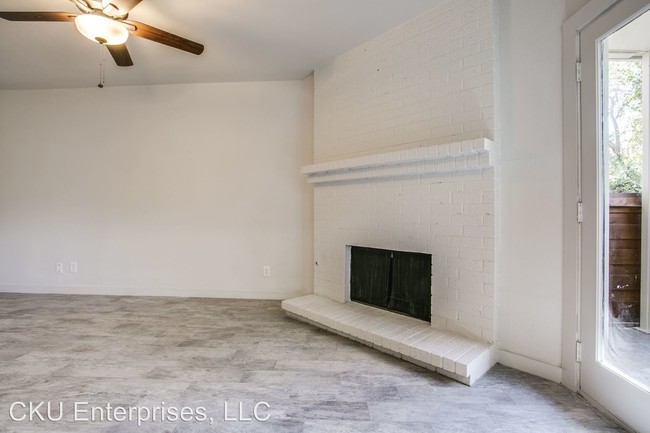 Building Photo - 9730 Whitehurst Dr