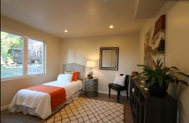 Foto del edificio - 4429 Piedmont Avenue