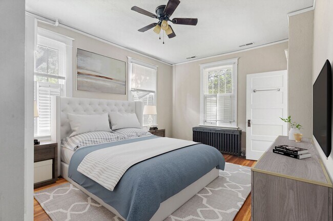 Building Photo - Charming 4-Bedroom Home with In-Law Suite ...