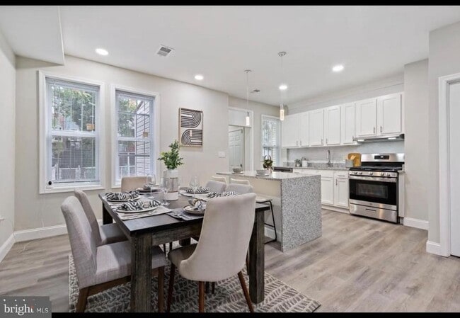 Foto del edificio - 720 Edgewood St