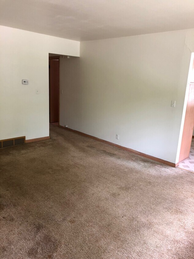 10220 W Montana Ave Unit 2, West Allis, WI 53227 Apartments in West Allis, WI