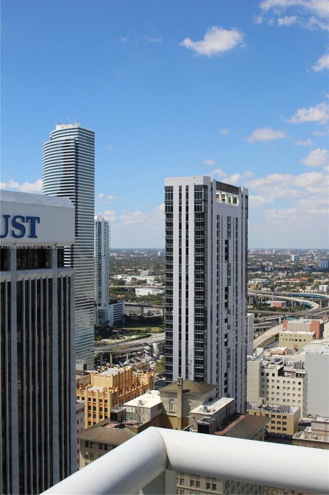 Foto del edificio - 50 Biscayne Blvd