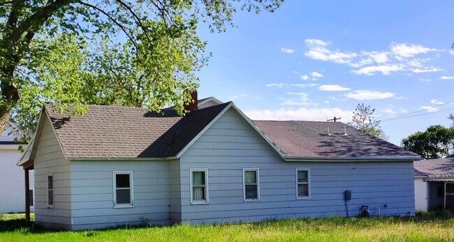 Building Photo - 301 Fitzgerald St