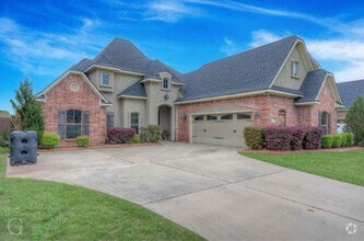 Building Photo - 5105 Tensas Dr
