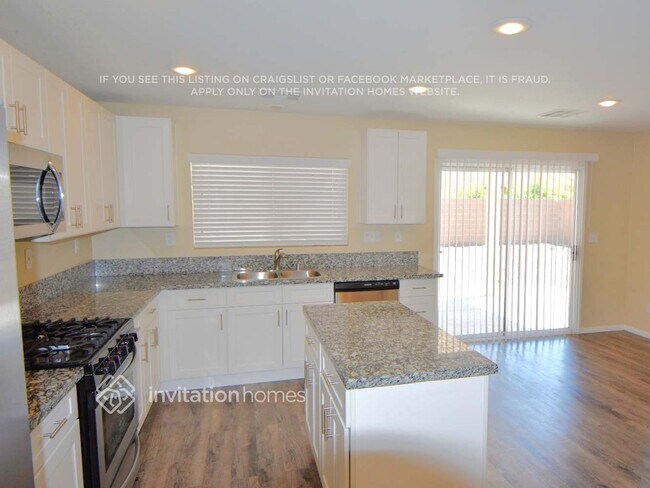 Foto del edificio - 4933 Elkin Creek Ave