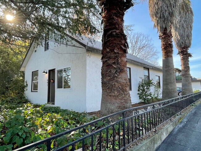 Foto del edificio - 691 5th St W