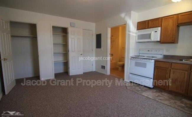Building Photo - 1378 Curlew Dr