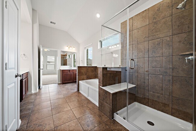 Building Photo - 8706 Sunbury Oak Cir