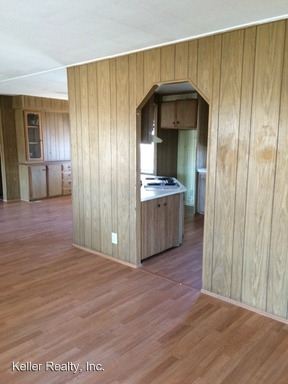 Building Photo - 3900 Goldfinch Dr