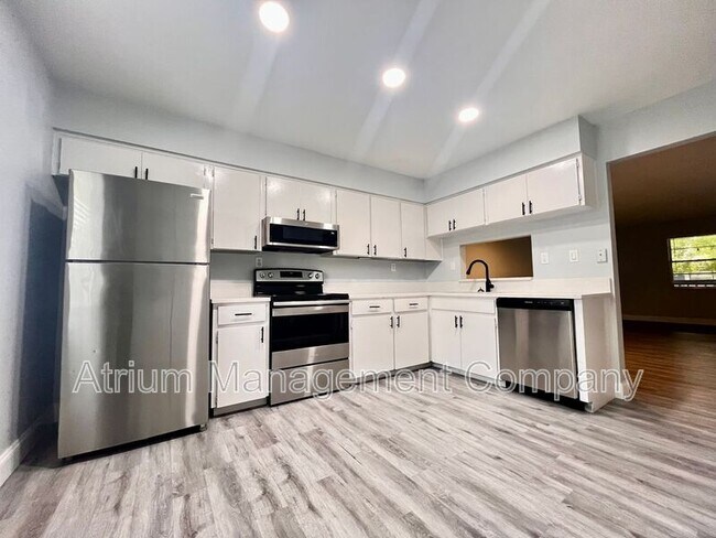 Foto del edificio - 5305 N Boulevard